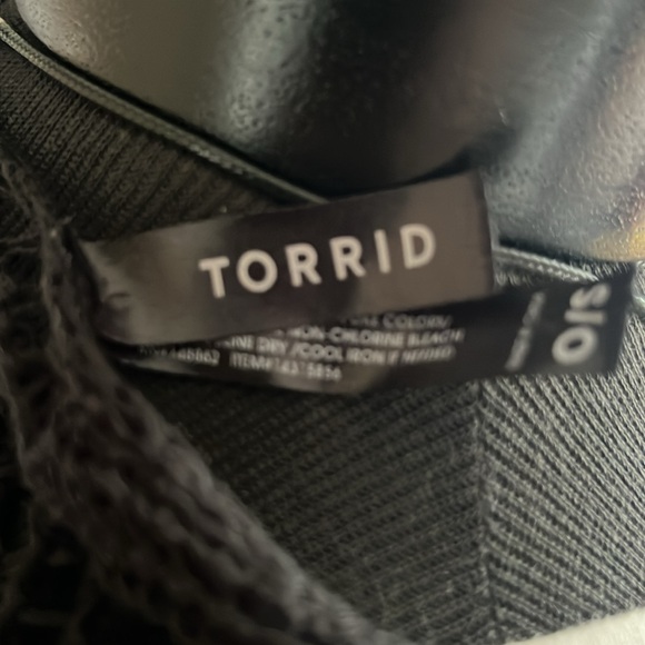 Torrid Black Cardigan Crocheted Poncho Sweater EUC - Picture 7 of 10